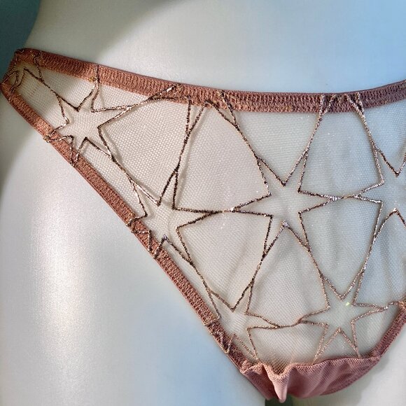 VS Starstruck Gold Star Chain Charm Thong NWT M L - Picture 8 of 10